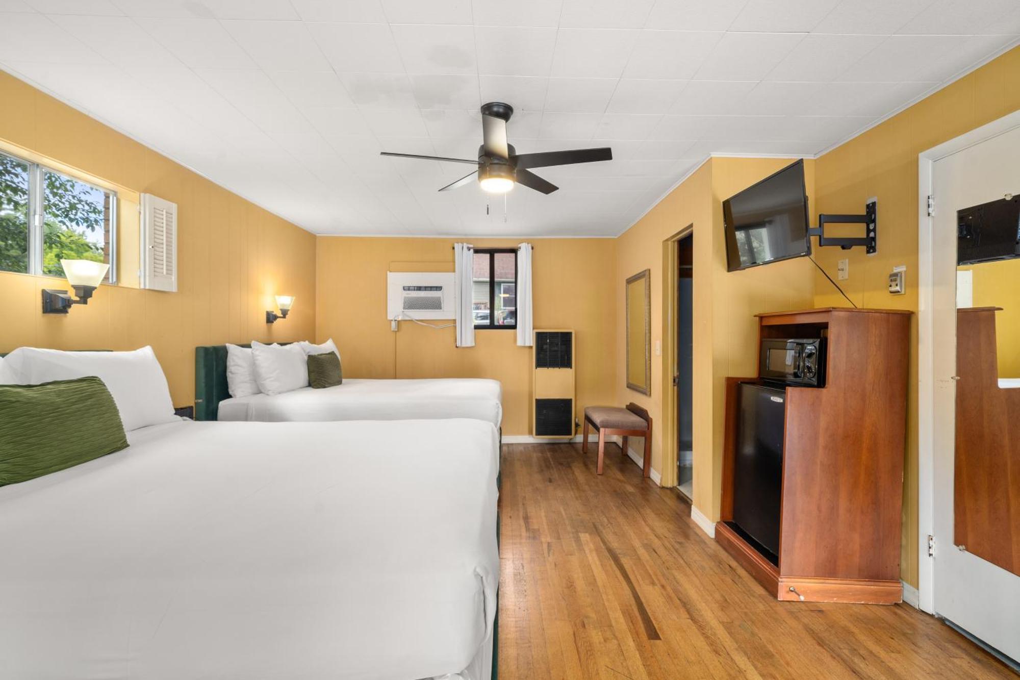 Cedarwood Inn Hendersonville Exterior foto