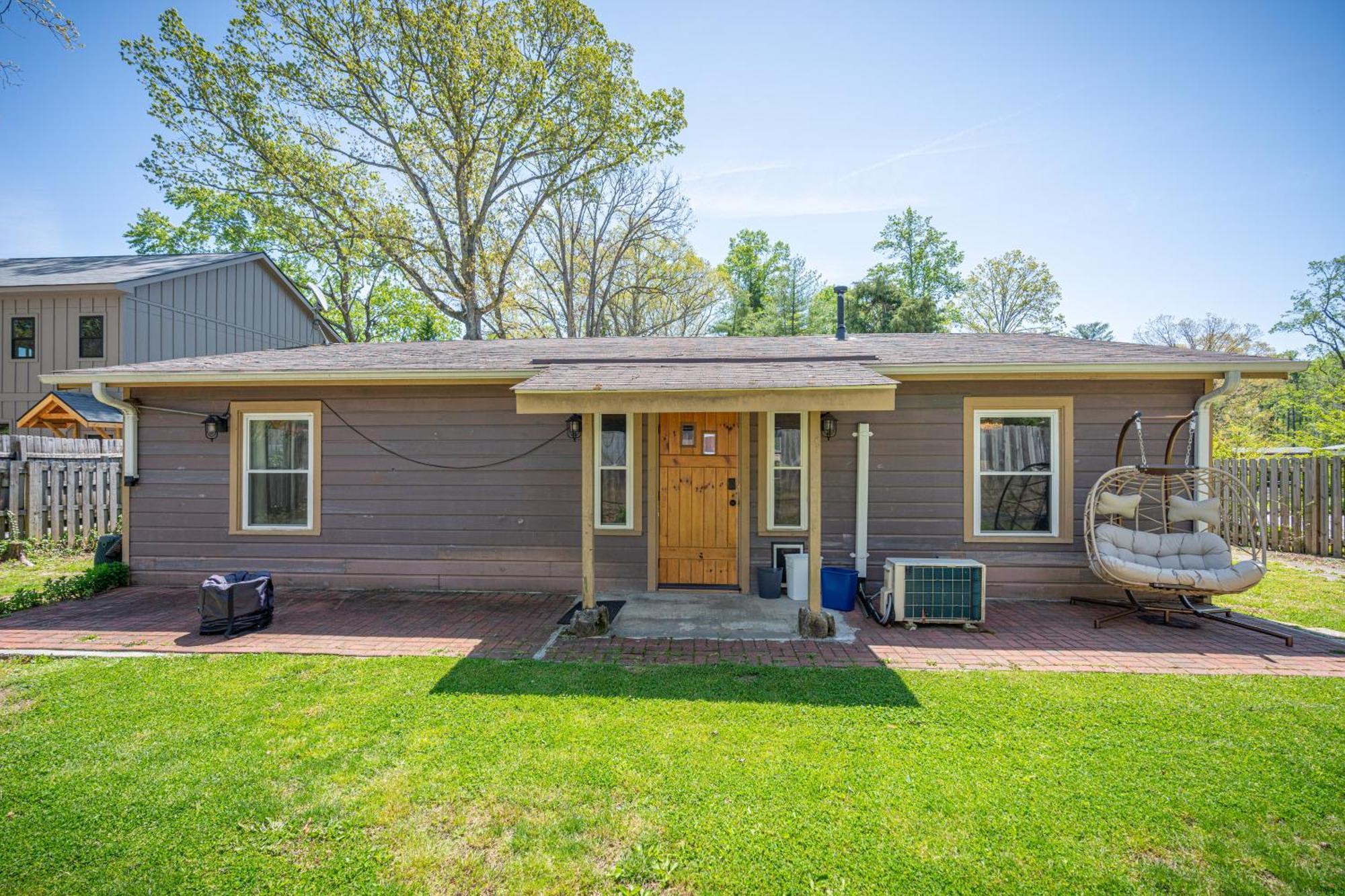 Cedarwood Inn Hendersonville Exterior foto