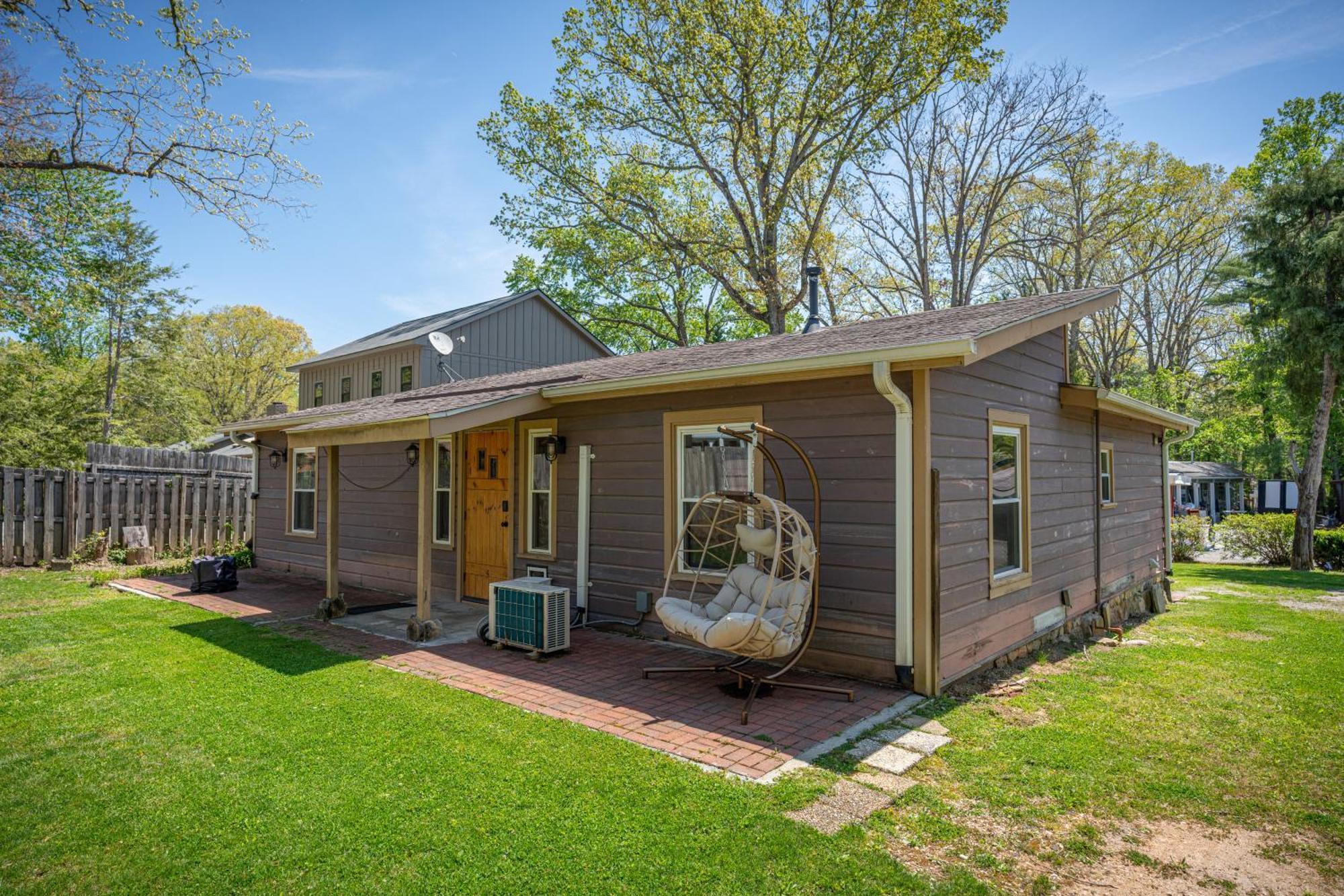Cedarwood Inn Hendersonville Exterior foto